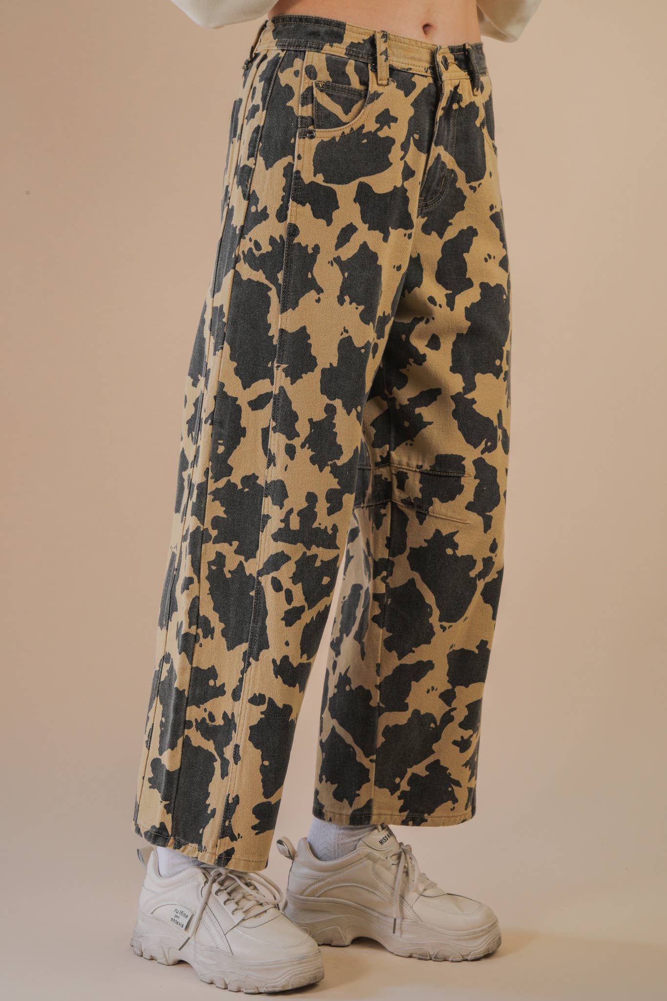 Leopard Printed Barrel Pants