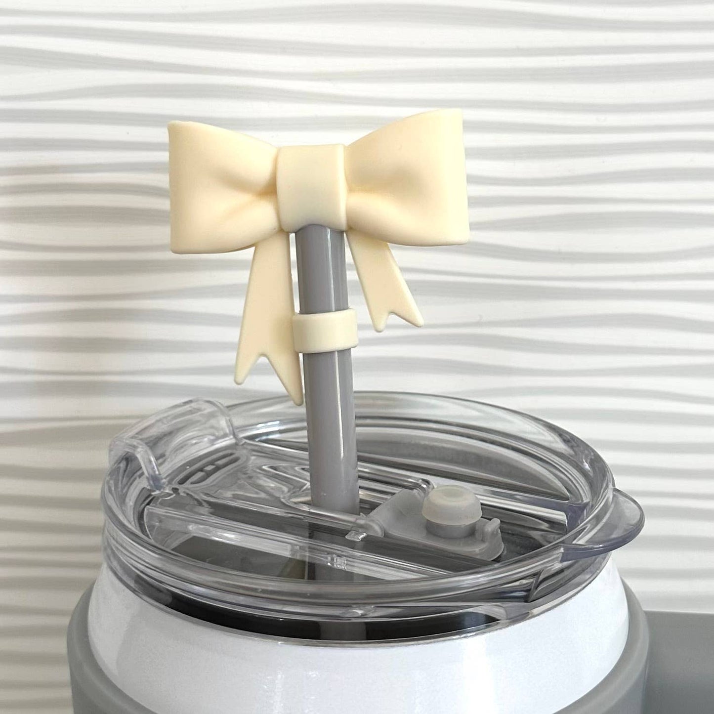 Straw Cover Topper Bow