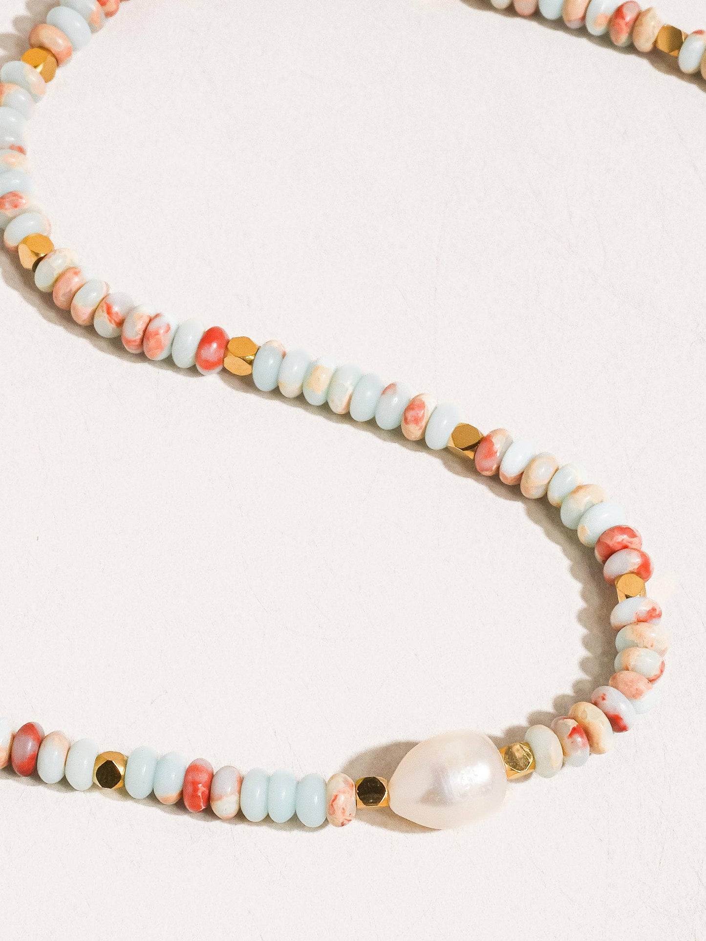Swank Boho Beaded Pearl Necklace: Multi-Colored