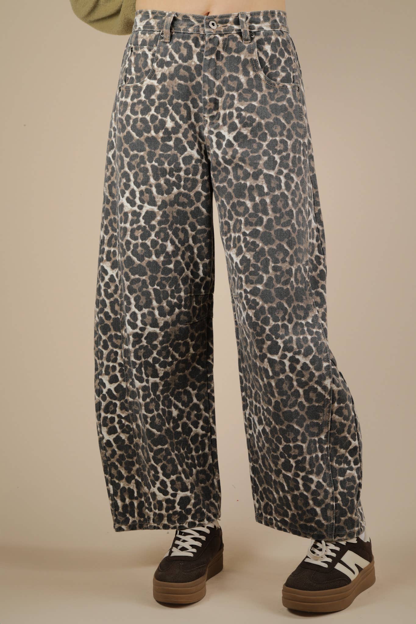 Leopard Printed Barrel Pants
