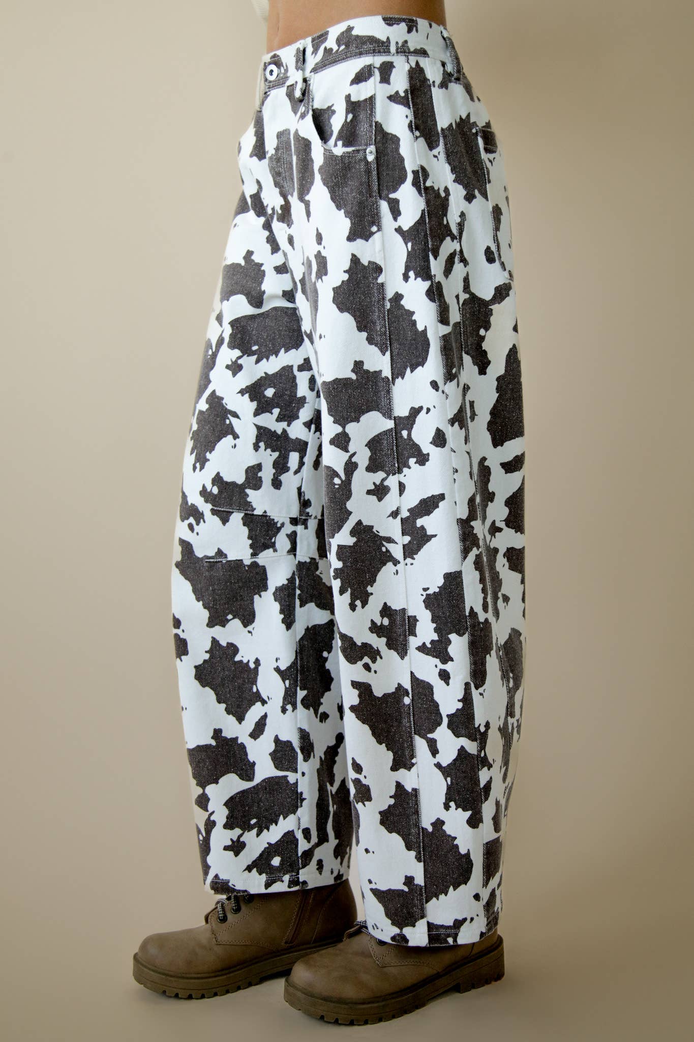 Leopard Printed Barrel Pants