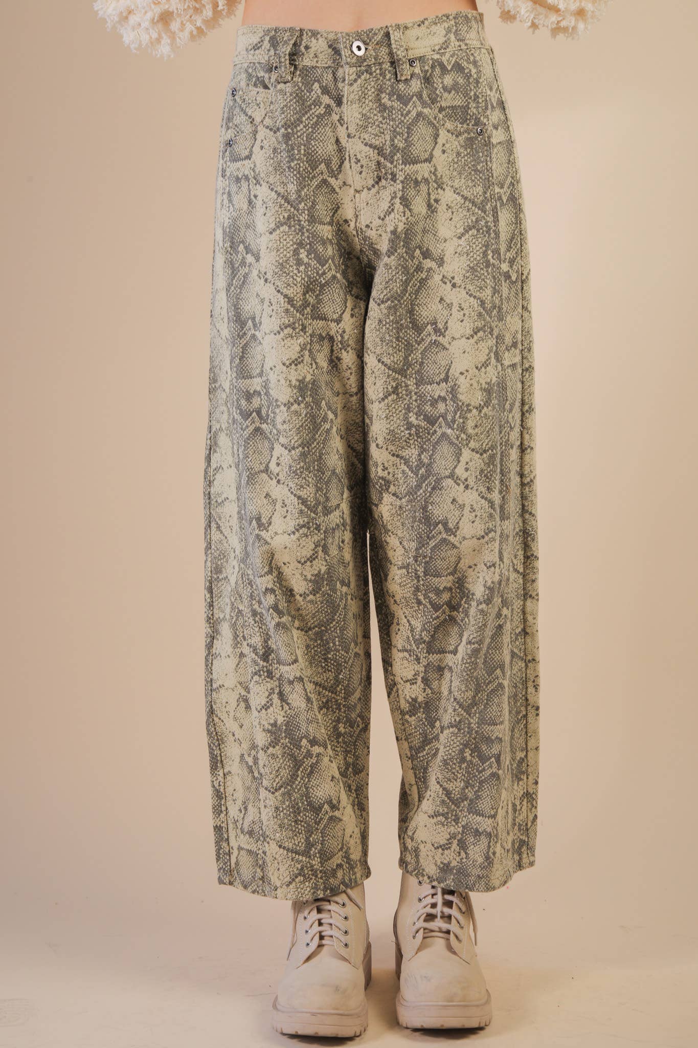 Leopard Printed Barrel Pants