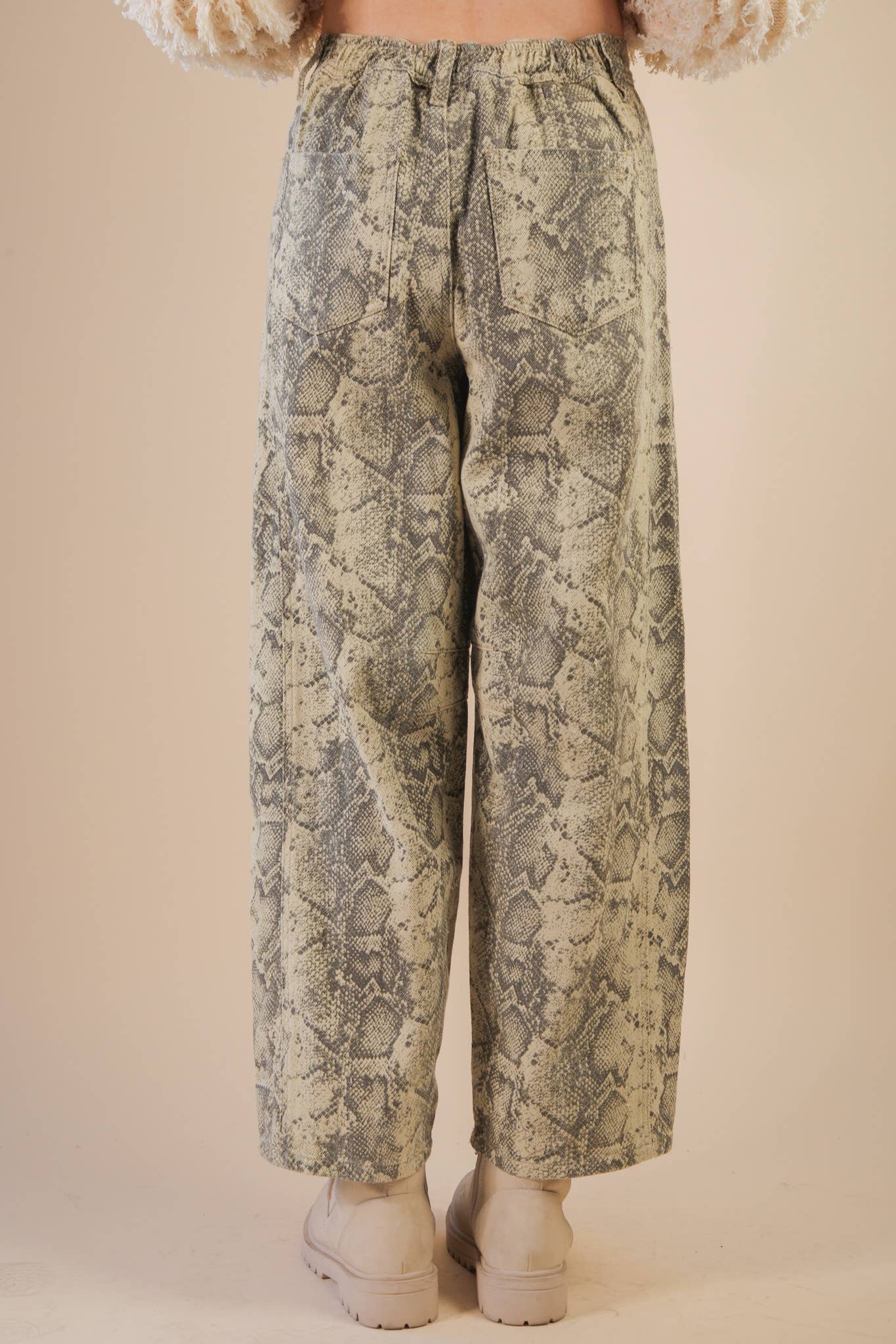 Leopard Printed Barrel Pants