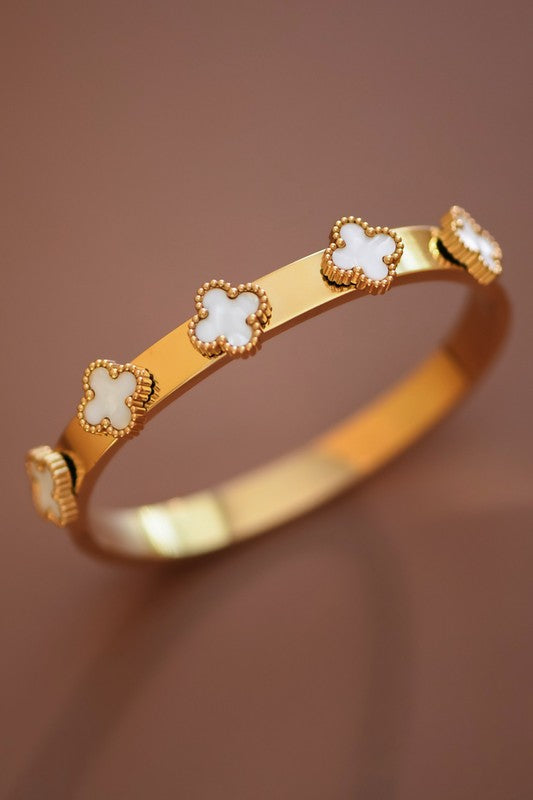 Clover hinge cuff bracelet