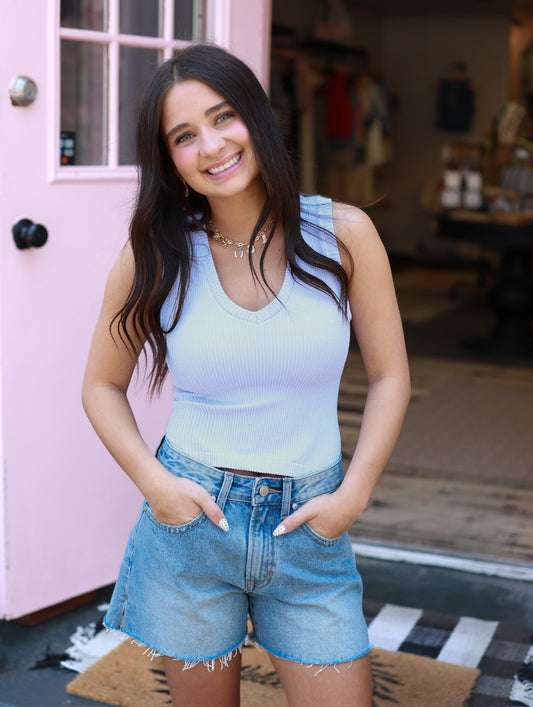 Seamless Knit Ribbed V-Neck Tank: Lavender Sky